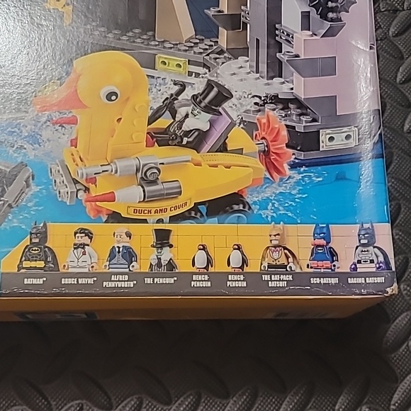 NEW- 2017 Lego Batman Break-in 70909 - Picture 9 of 9